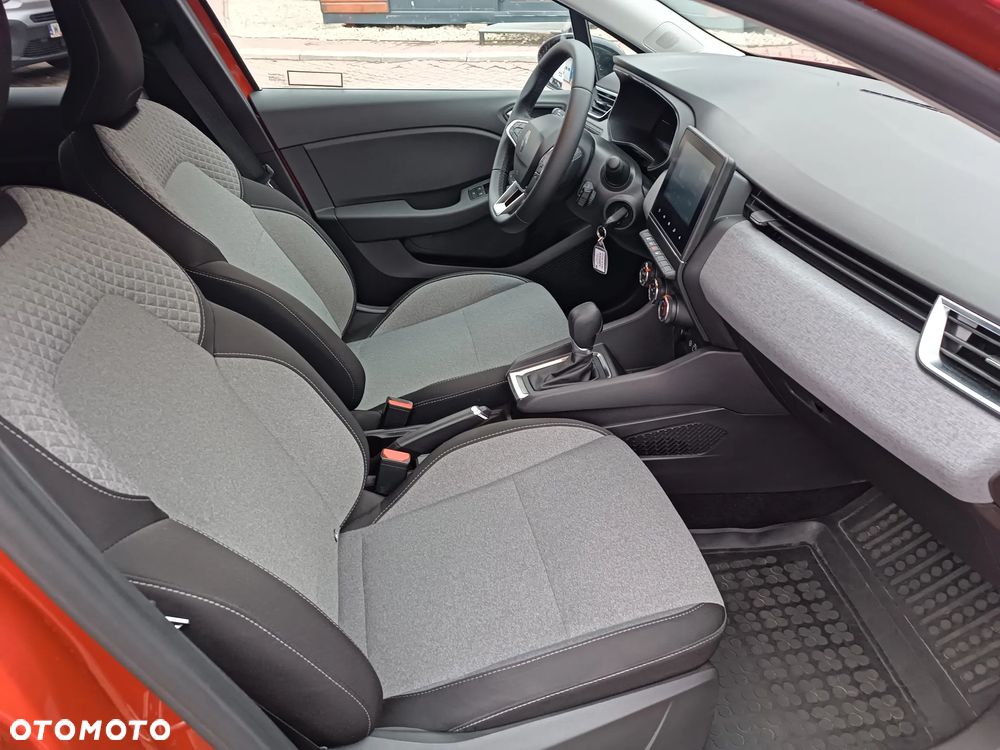 Renault Clio - 20