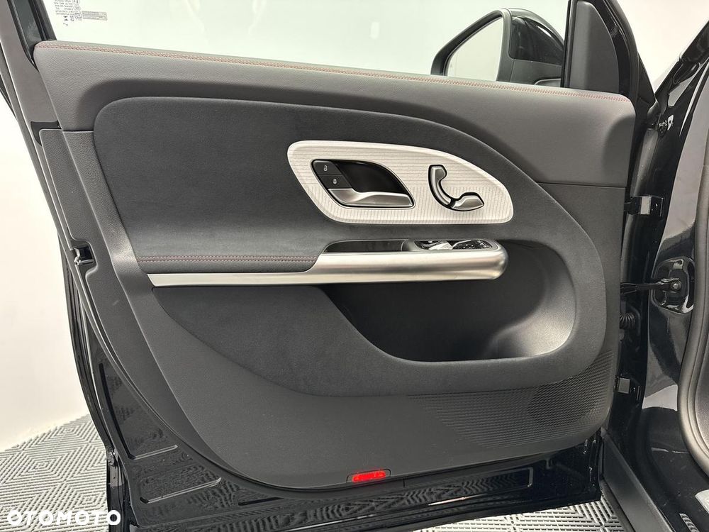 Mercedes-Benz GLB 250+ EQ 85kWh - 10