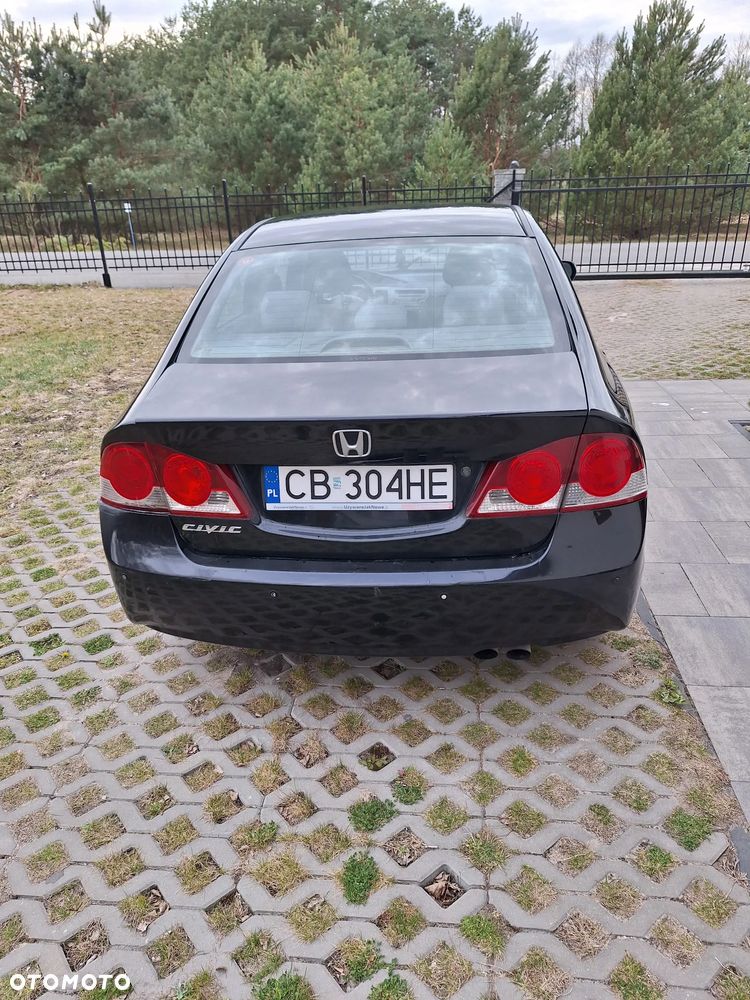 Honda Civic 1.8 Executive - 4
