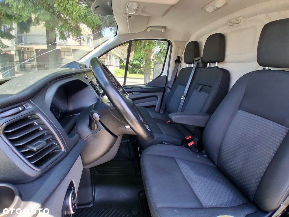 Ford Transit Custom - 13
