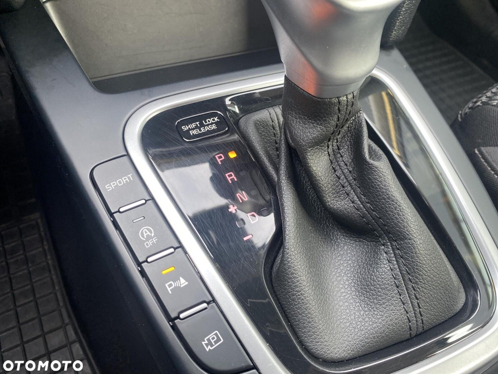 Kia Ceed - 23