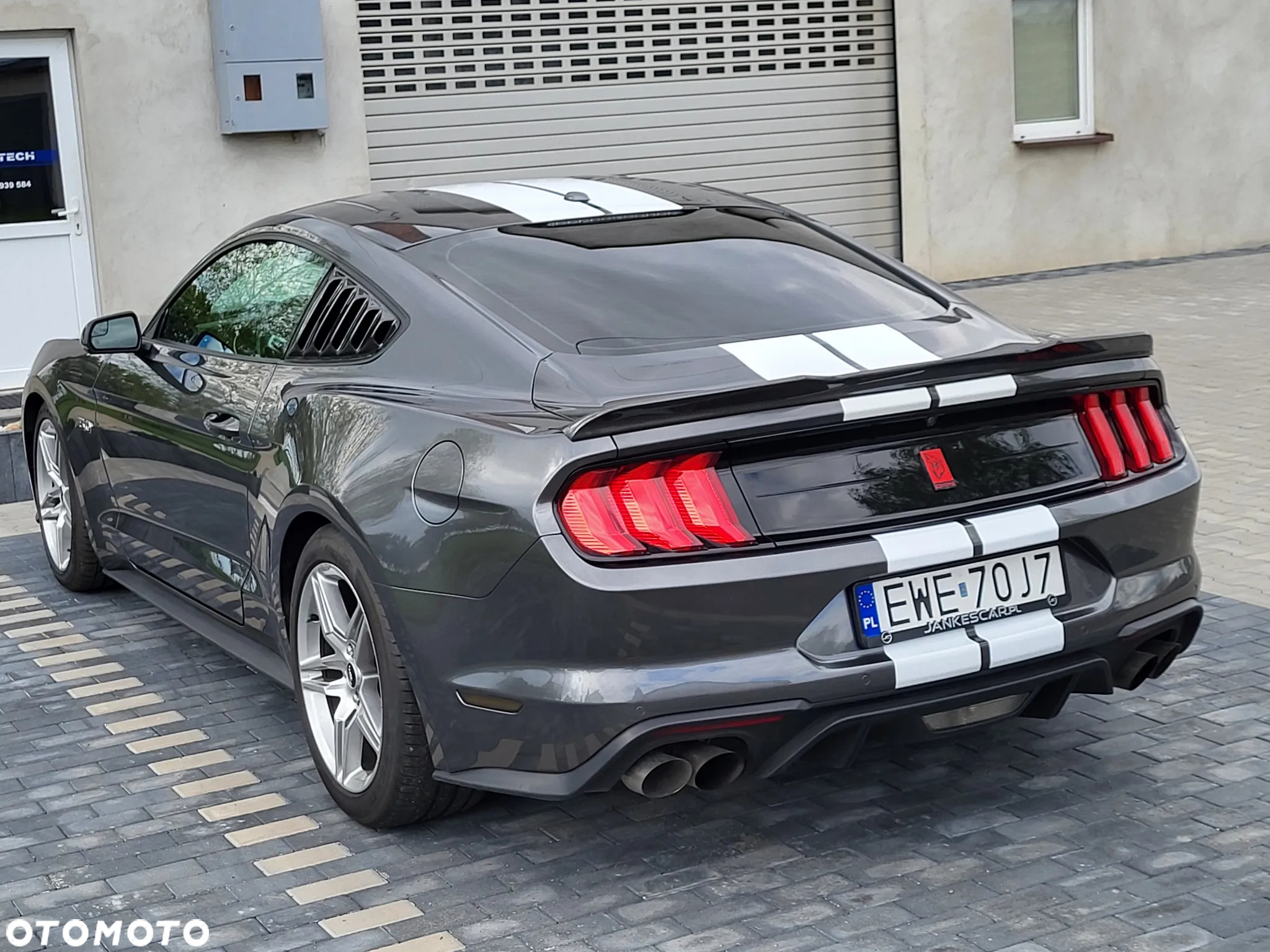 Ford Mustang 5.0 V8 GT - 6