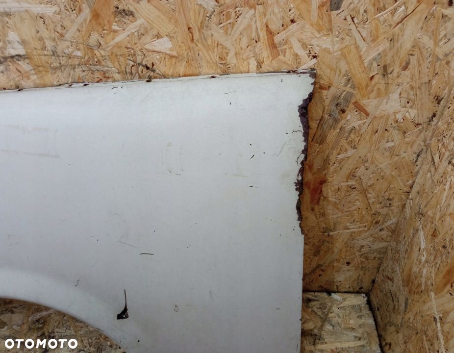 POSZYCIE BŁOTNIKA PRAWY TYŁ TRABANT P601 - 3