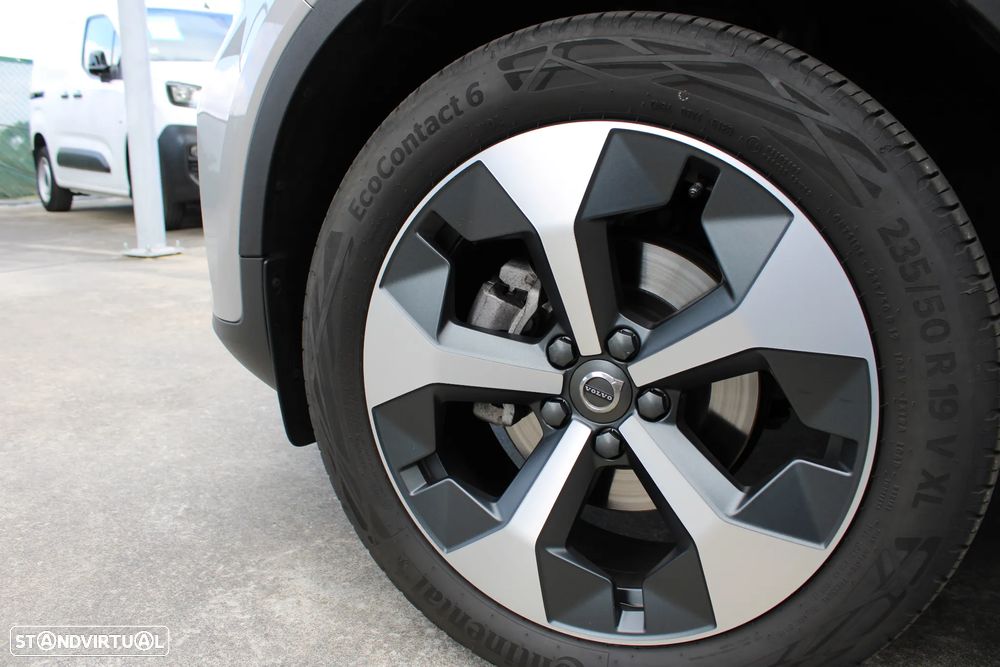 Volvo XC 40 1.5 T2 Plus Dark Auto - 13