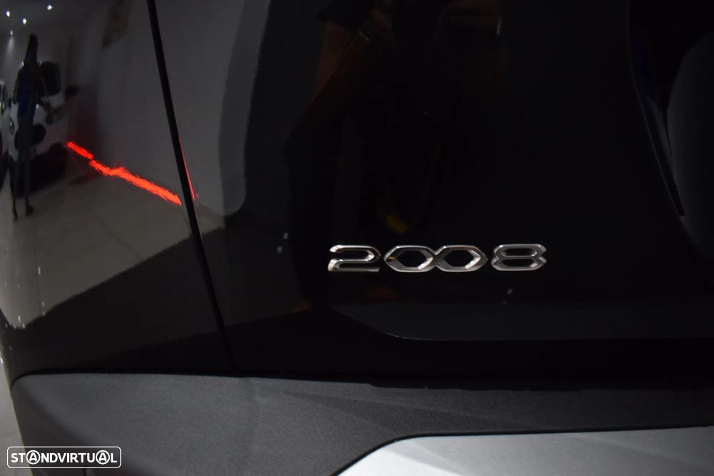 Peugeot 2008 1.2 PureTech Allure - 5