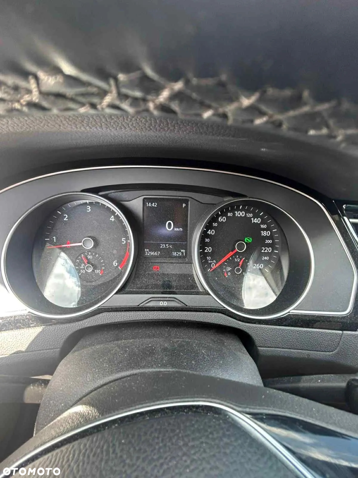 Volkswagen Passat 2.0 TDI Elegance DSG - 14