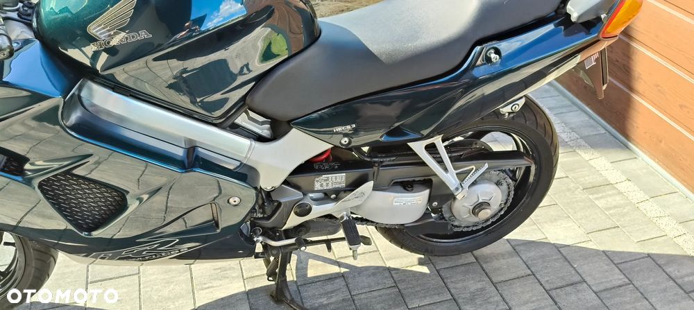 Honda VFR - 10