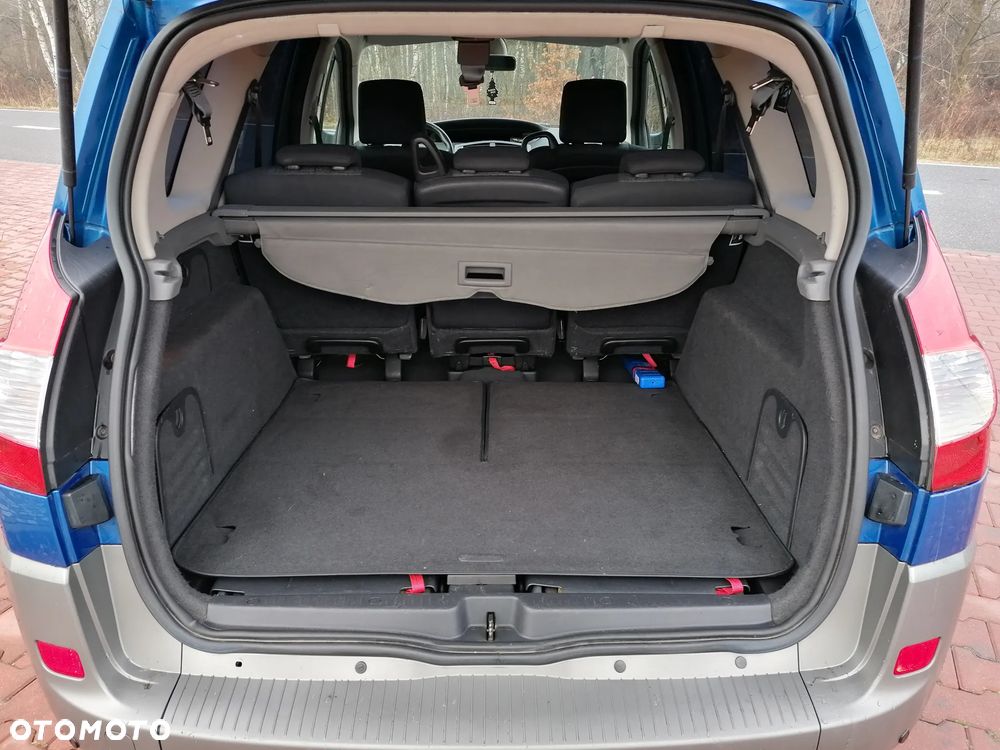 Renault Grand Scenic 2.0 16V Avantage - 27