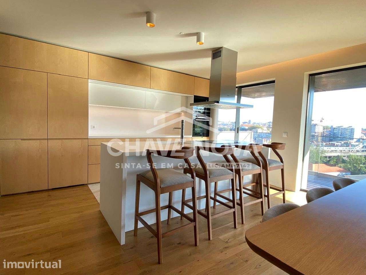 Apartamento T3 Como Novo c/ 2 Lugares de Garagem em Santa Marinha - Grande imagem: 4/25