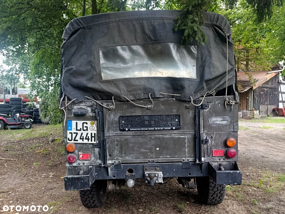 Land Rover Defender - 5