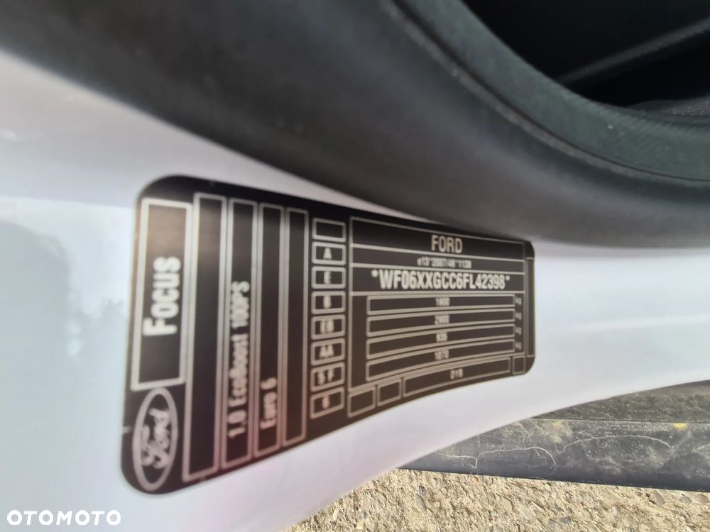 Ford Focus - 8