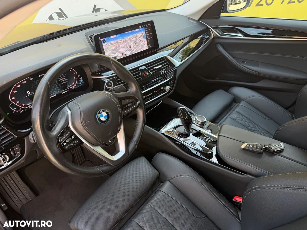 BMW Seria 5 530e Aut. Luxury Line - 3