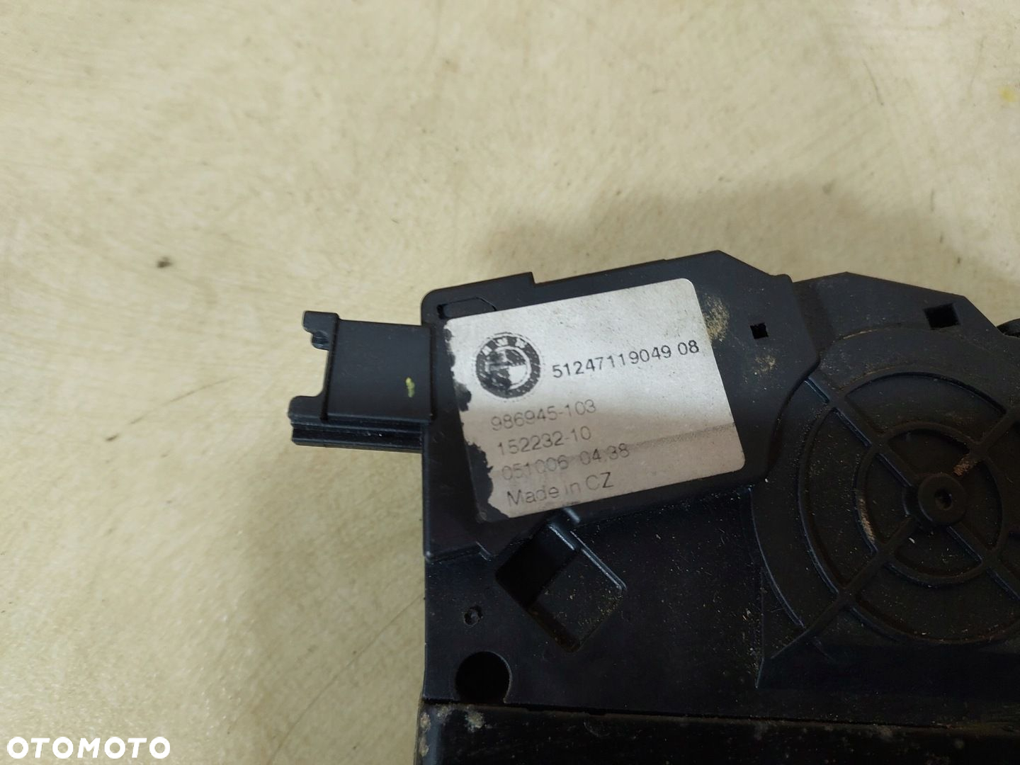 BMW E91 ZAMEK KLAPY 986945 - 4
