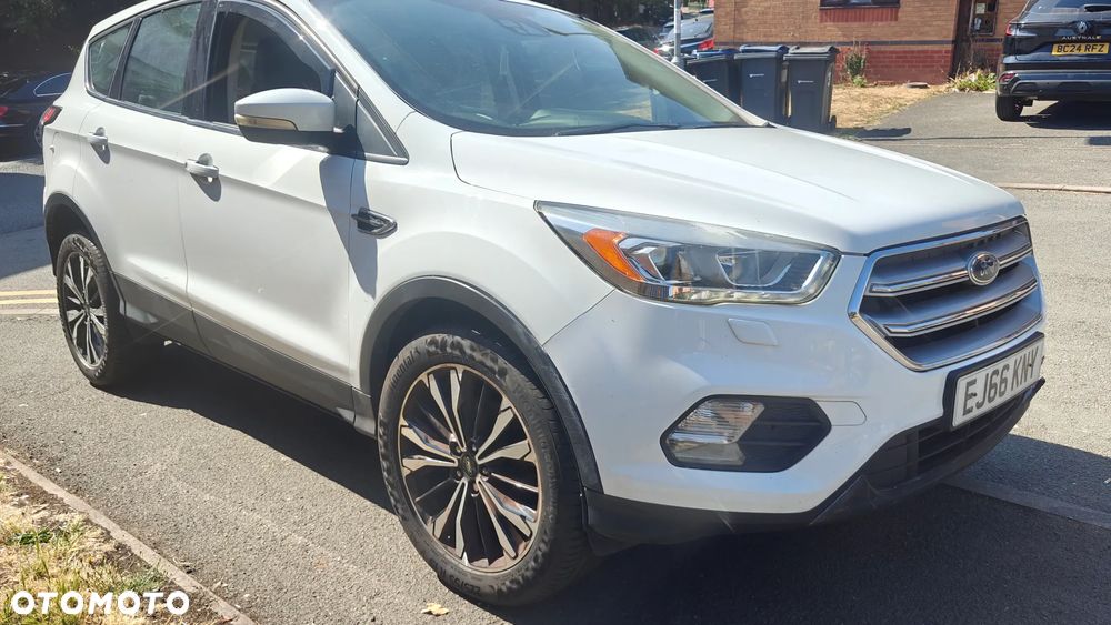 Ford Kuga - 2