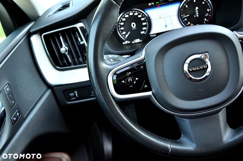 Volvo XC 60 D4 Geartronic Inscription - 28