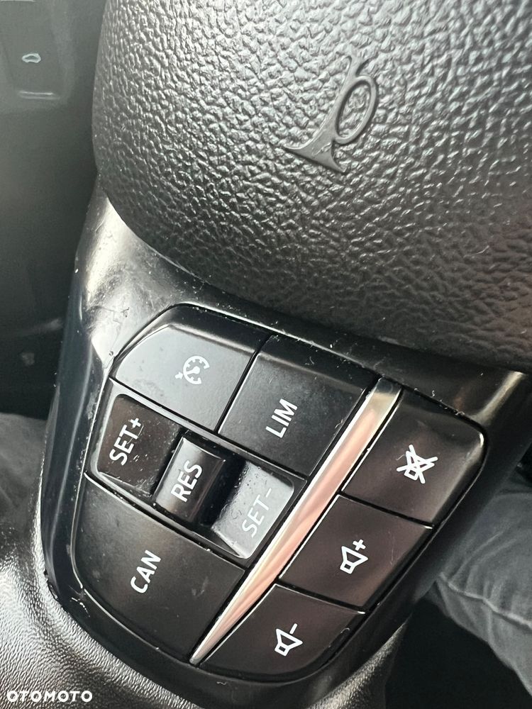 Ford Focus 1.0 EcoBoost Start-Stopp-System TITANIUM X - 14