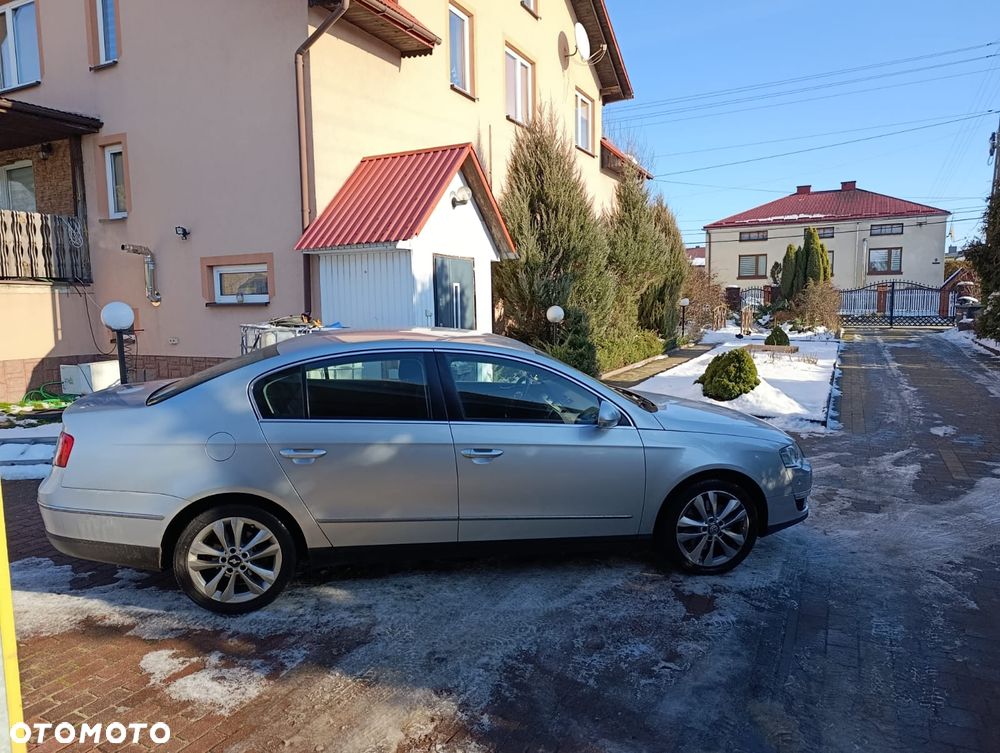 Volkswagen Passat - 20