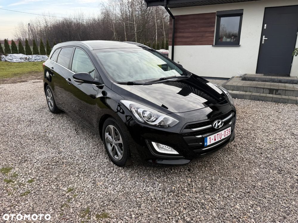 Hyundai i30 blue Kombi 1.6 GDi Passion - 5