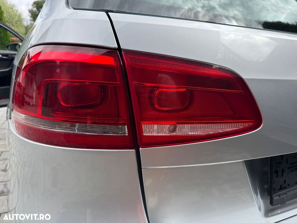 Volkswagen Passat - 37