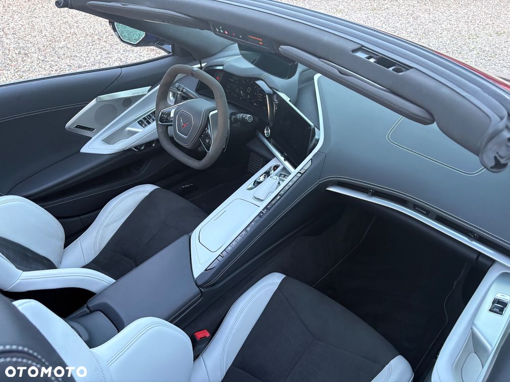 Chevrolet Corvette - 26
