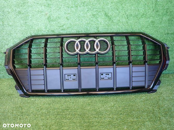 AUDI Q3 83A S-LINE 18- atrapa grill 83A853651E