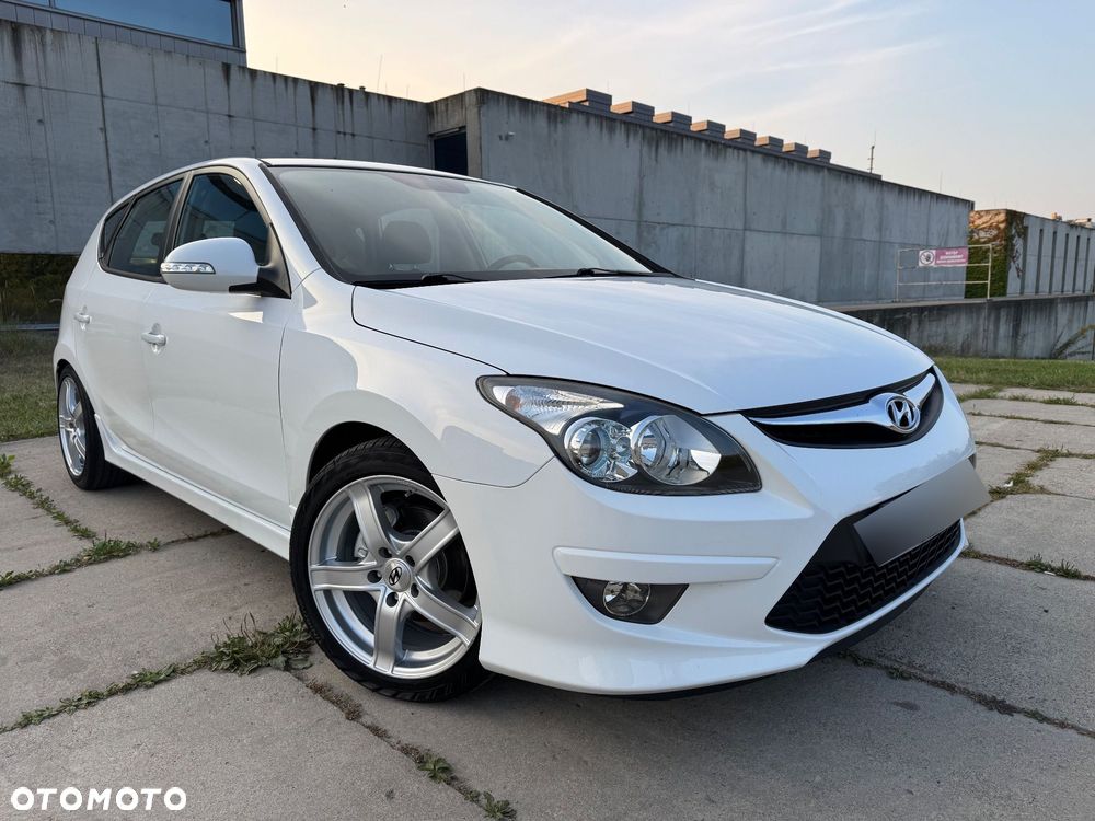 Hyundai i30 1.4 White Edition - 1