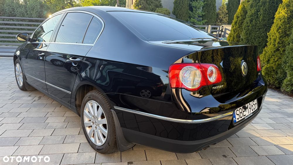 Volkswagen Passat 1.9 TDI Trendline - 4