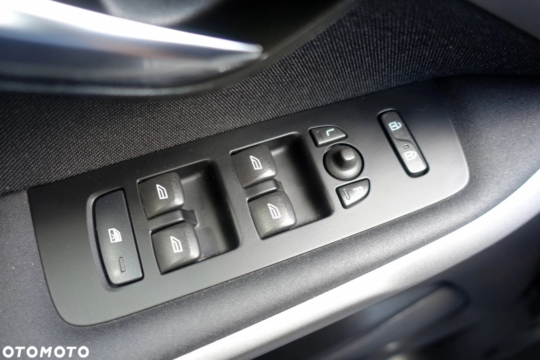 Volvo V40 D2 Momentum - 26