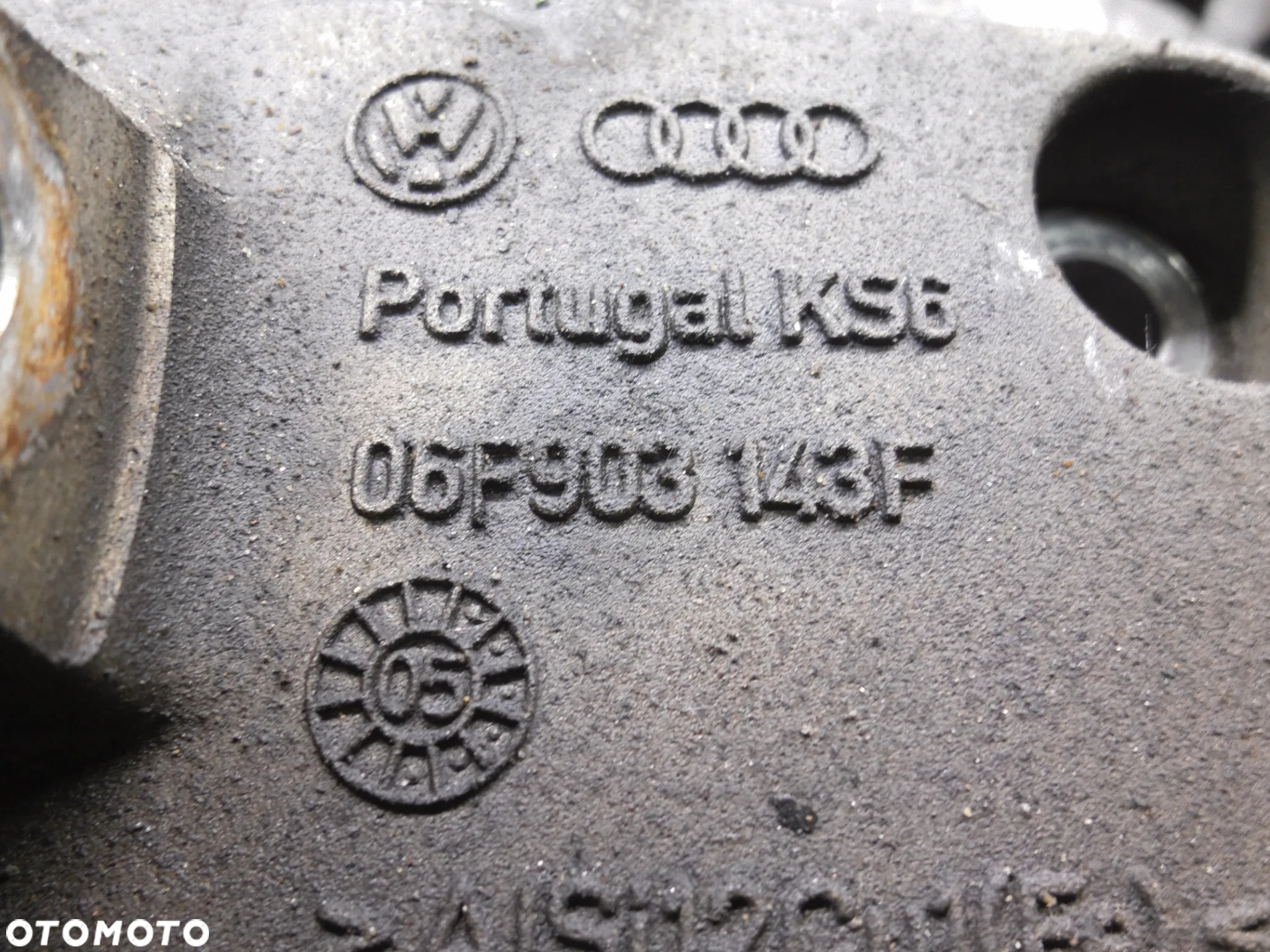 VW GOLF 6 VI 1.6 8V MPI BSE ŁAPA WSPORNIK SILNIKA PASSAT B6 2.0 FSI 06F903143F - 2