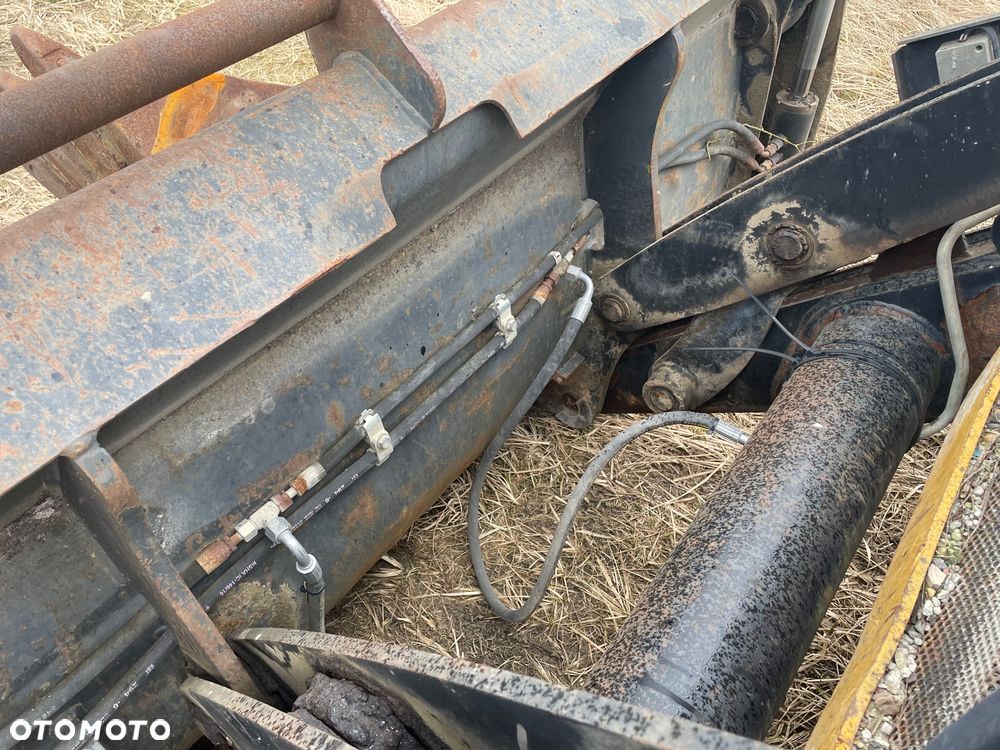 Caterpillar 428E - 10