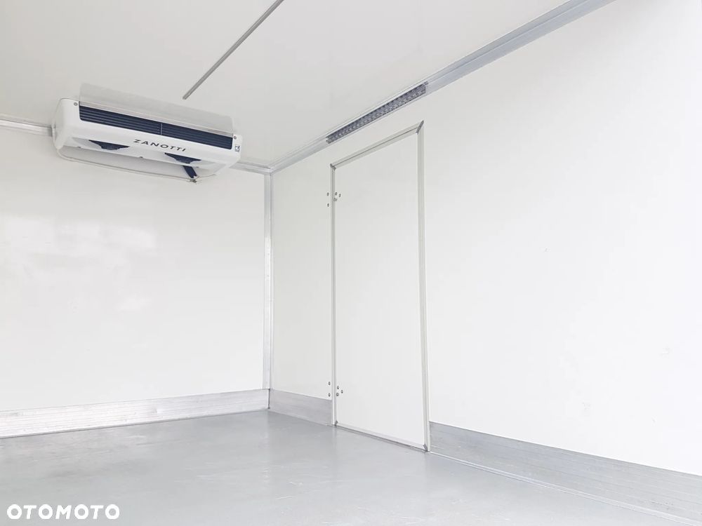 Renault MASTER CHŁODNIA AGREGAT 6EP IZOTERMA 3,32x2,11x2,00 KLIMA DMC 3500 KG MANUAL ZANOTTI - 18