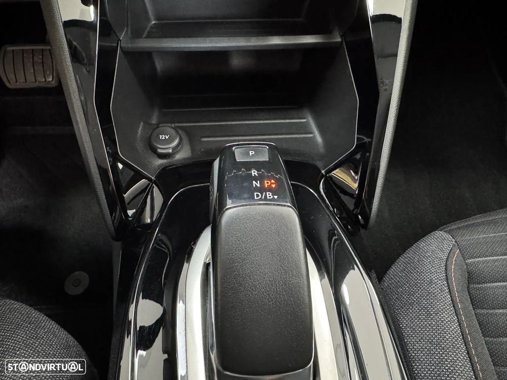 Peugeot e-208 50 kWh Active Pack - 12