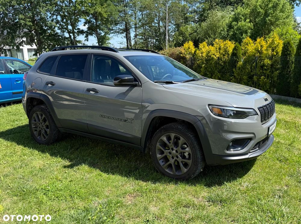 Jeep Cherokee - 6