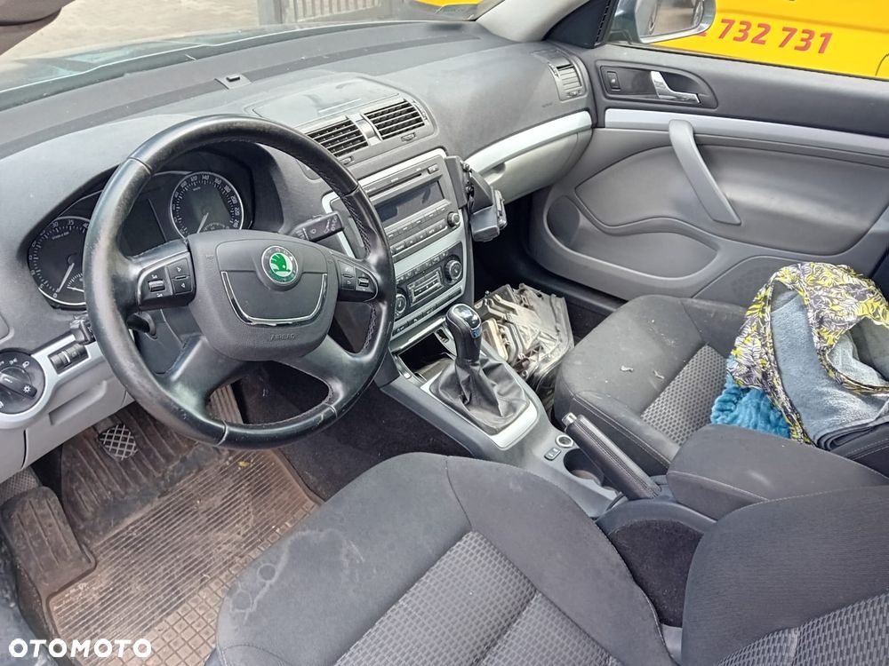 *SKODA OCTAVIA II LIFT* Samochód na części - 3