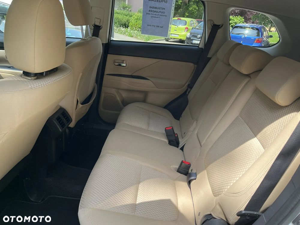 Mitsubishi Outlander 2.0 Intense + 4WD CVT - 5