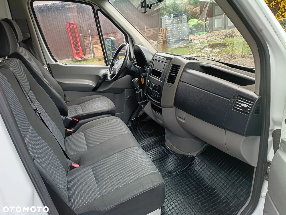 Mercedes-Benz Sprinter - 29