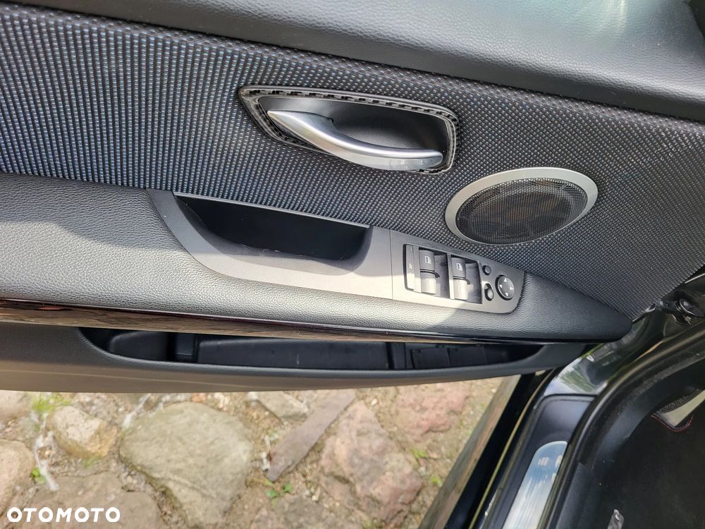 BMW Seria 3 325i xDrive - 21