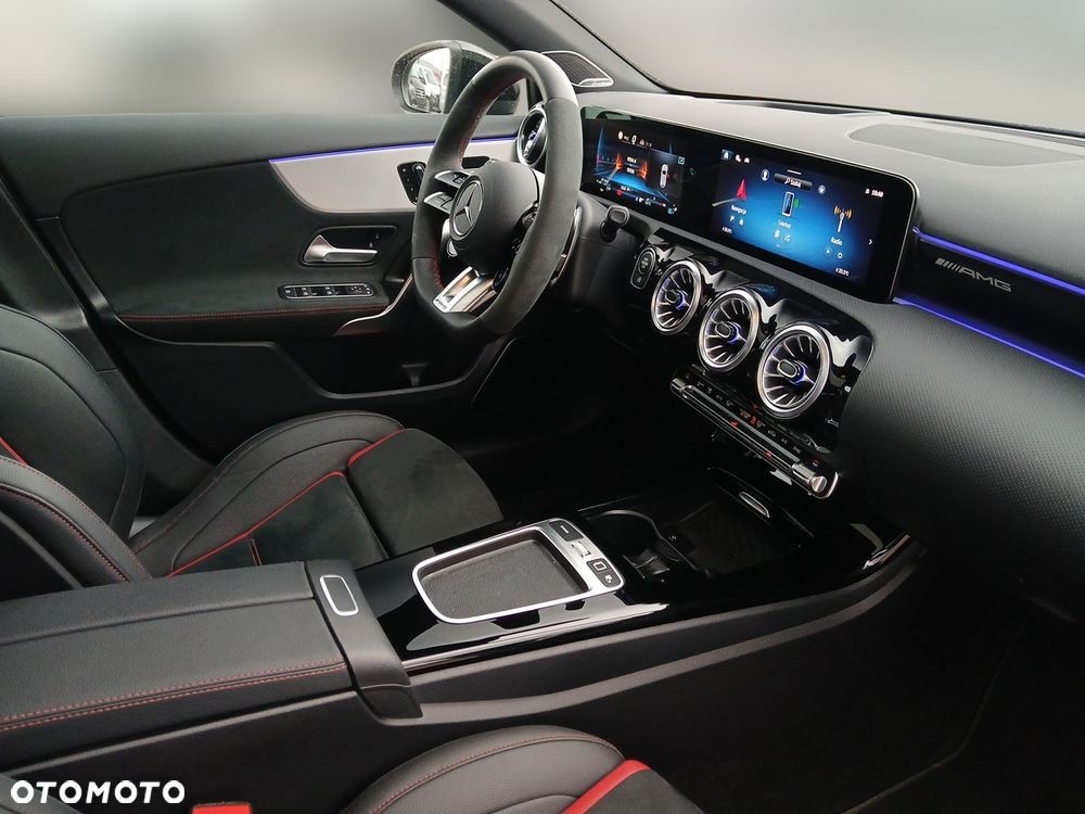 Mercedes-Benz Klasa A 45 S AMG 4-Matic 8G-DCT - 12