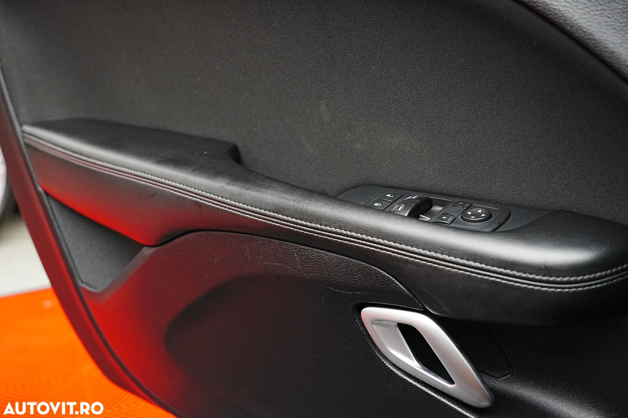 Dodge Challenger Automatik SXT Plus - 32