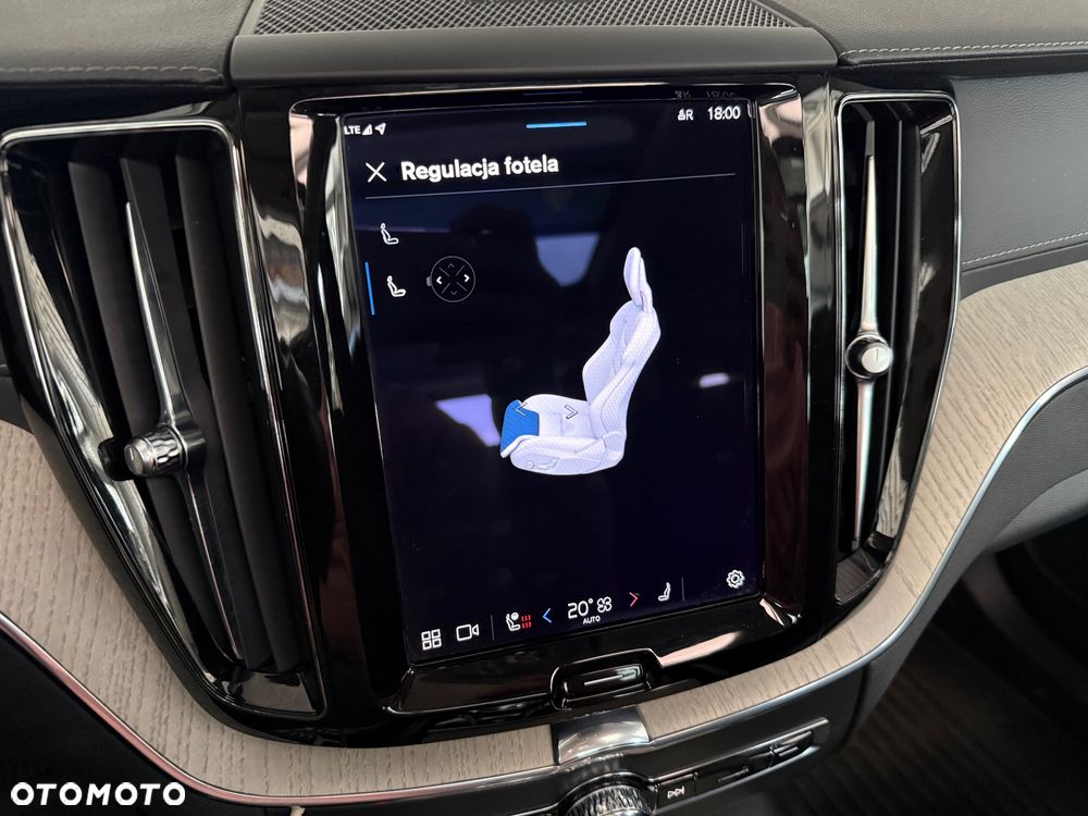 Volvo XC 60 B4 D AWD Geartronic Inscription - 31