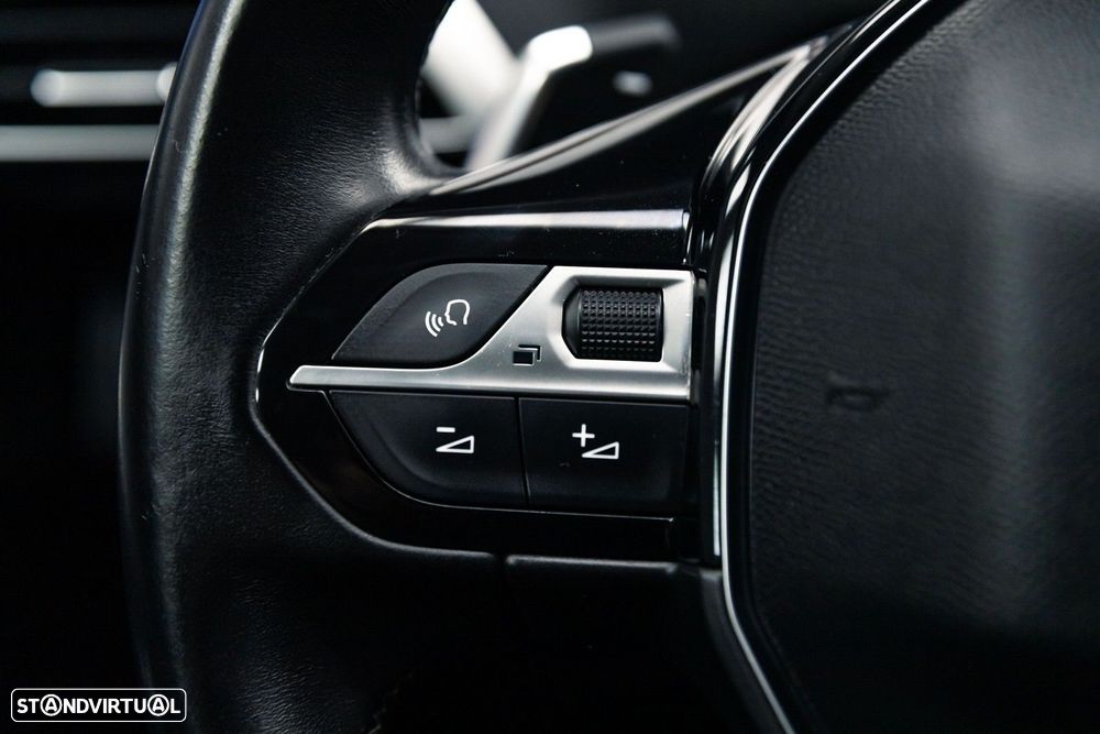 Peugeot 5008 1.5 BlueHDi Allure EAT8 - 28