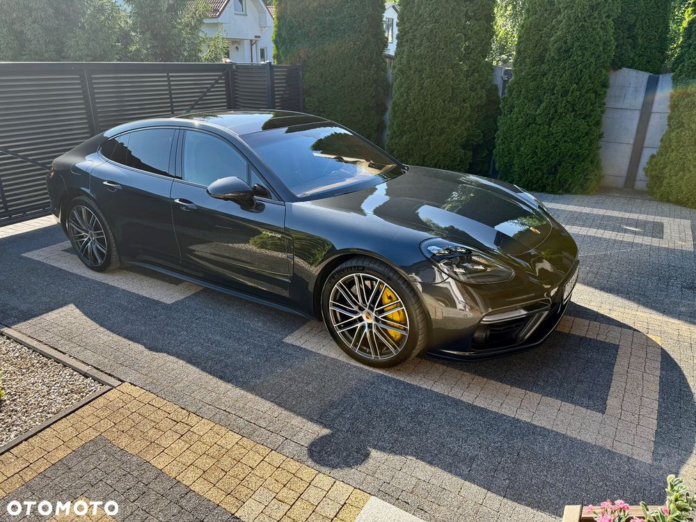 Porsche Panamera Turbo S - 4