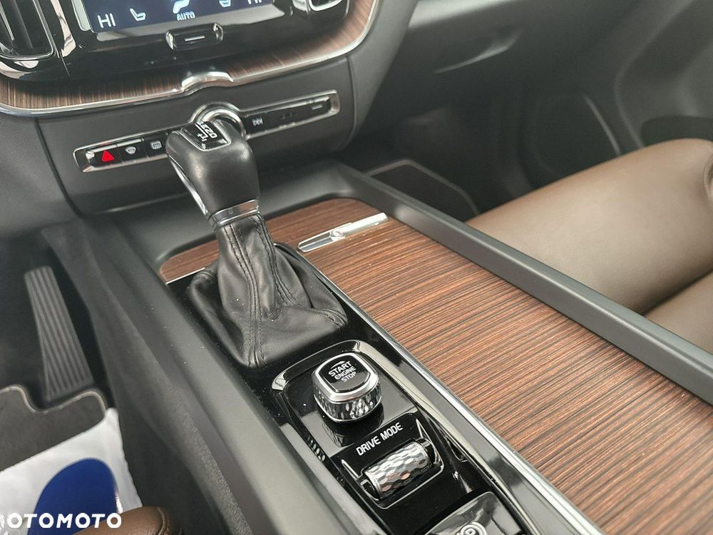 Volvo XC 60 - 17