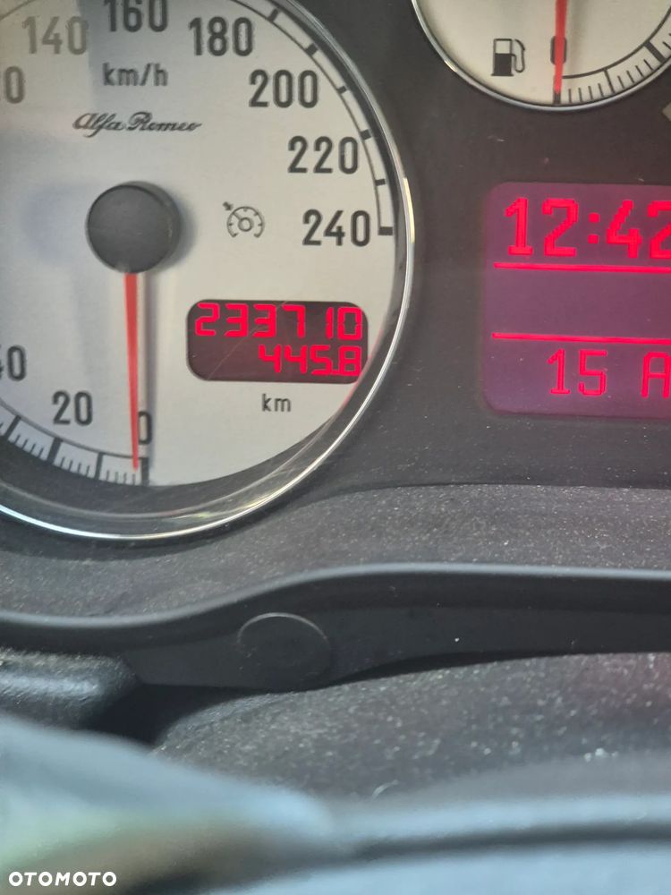 Alfa Romeo 147 1.9 JTD 8V M-Jet DPF AMICA - 7