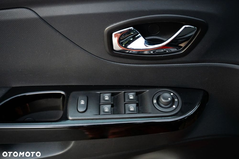Renault Captur - 10