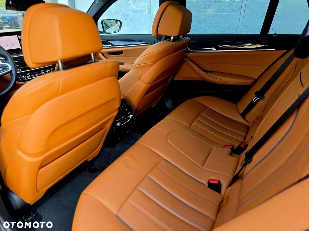 BMW Seria 5 540d xDrive M Sport Edition - 21