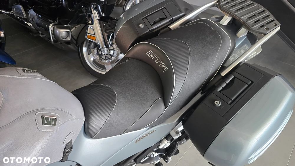 Kawasaki GTR - 10