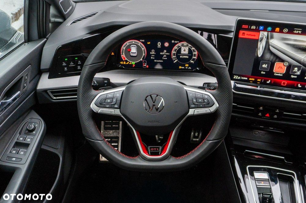 Volkswagen Golf - 20