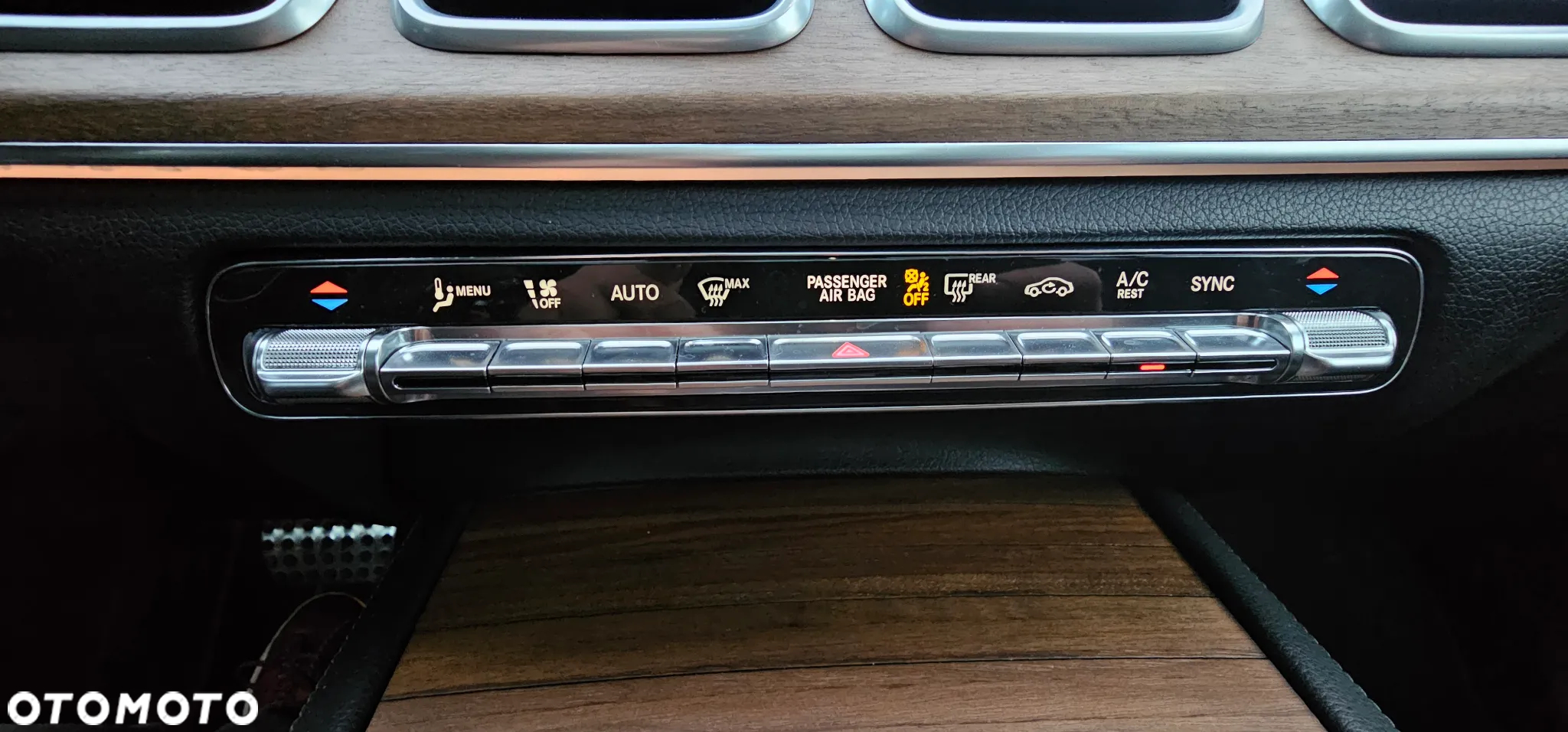 Mercedes-Benz GLE - 18