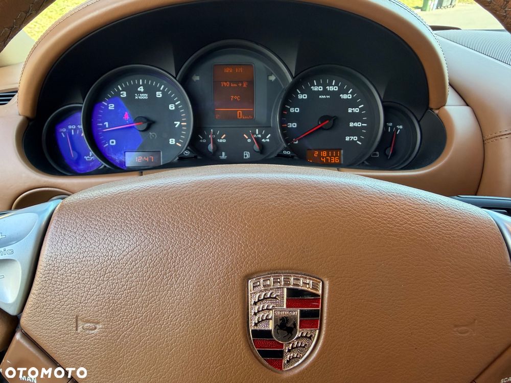 Porsche Cayenne - 7